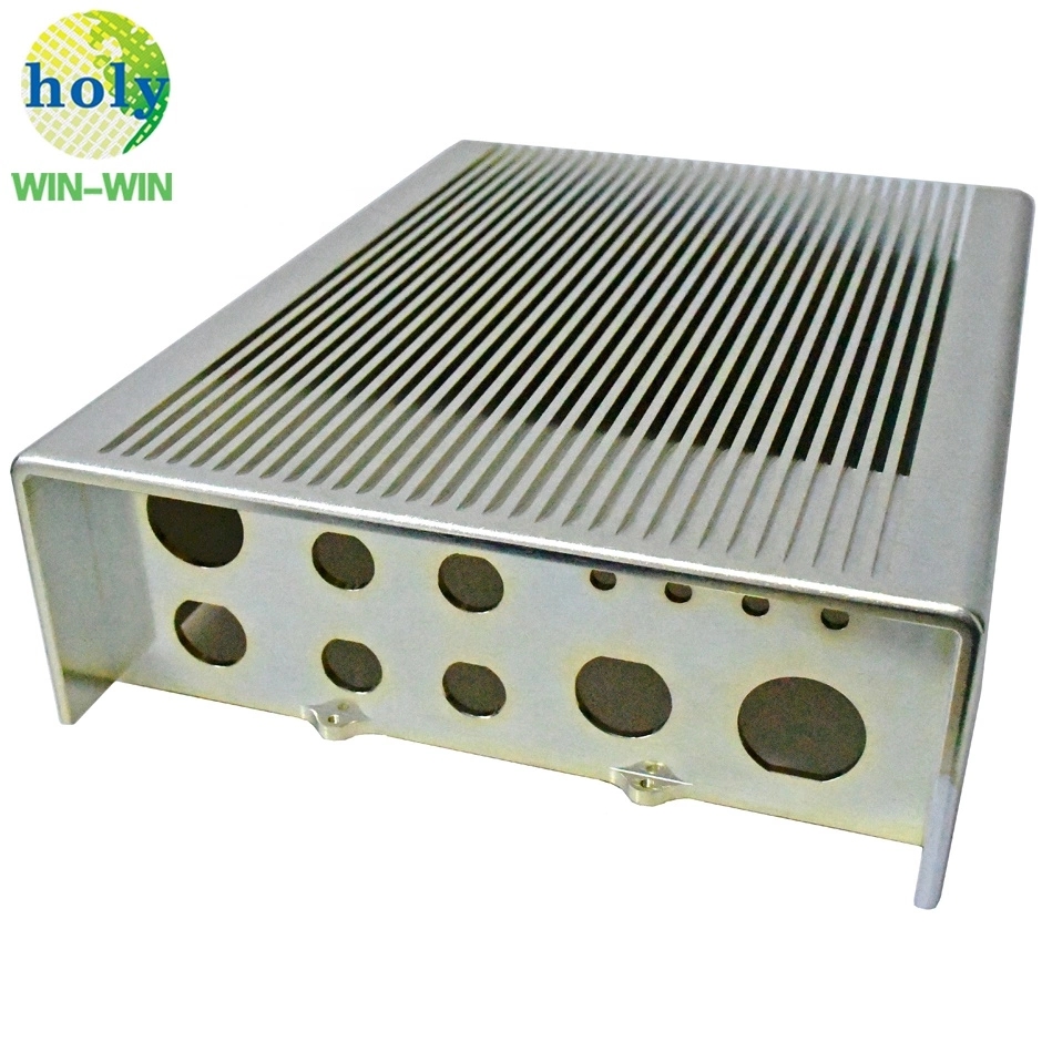 China Piezas de mecanizado de aluminio del ODM CNC Piezas de montaje del disipador de calor del torno